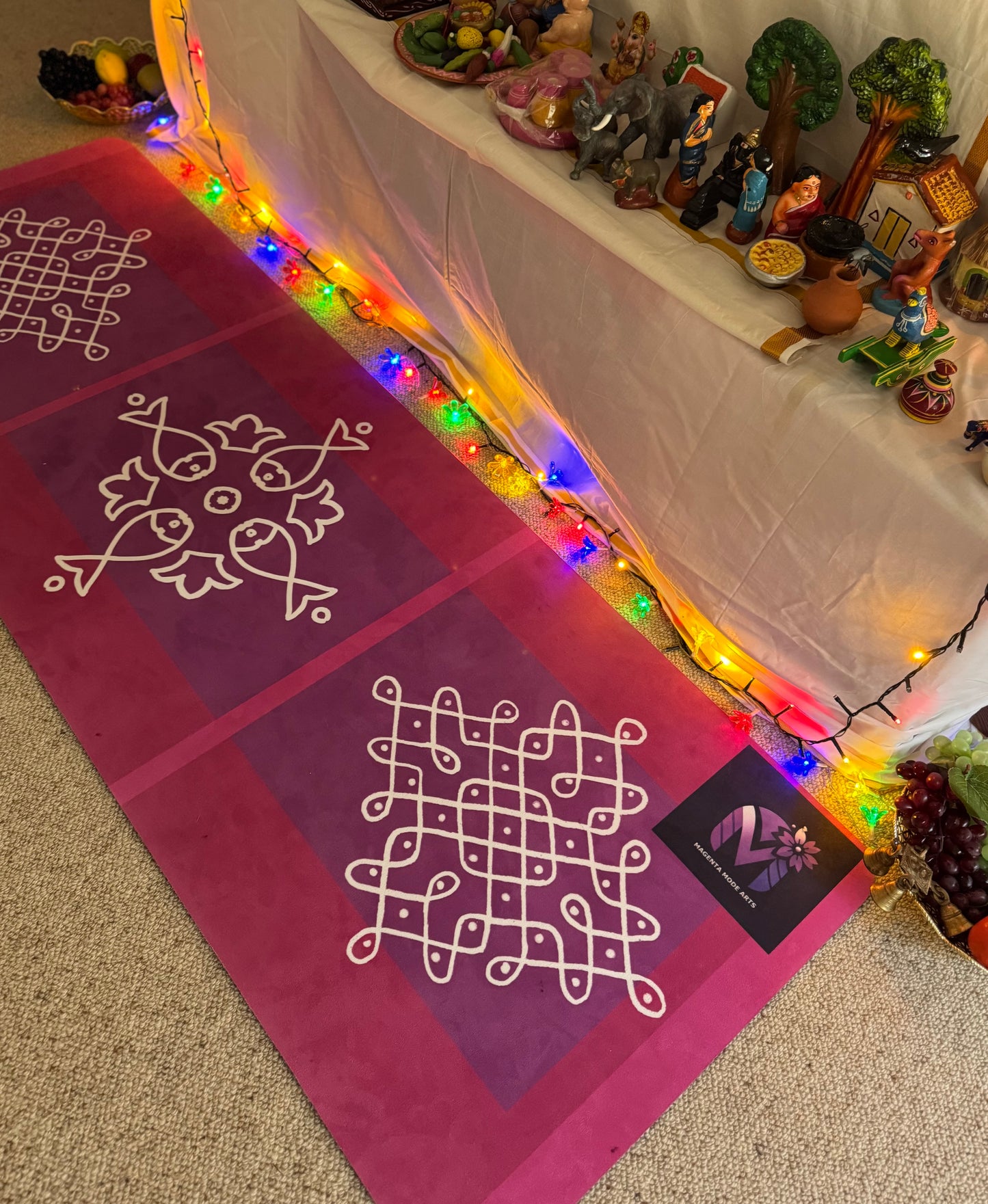 Yoga and Meditation Mat - Dots and Curves print